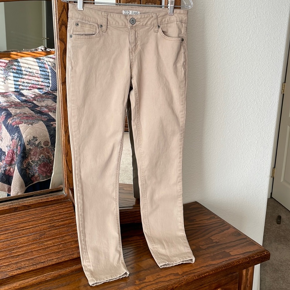 ZCO Jeans Tan Size 9